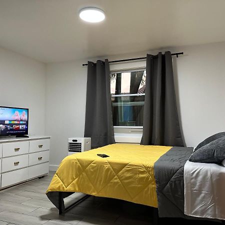 Serene Full Bed Near Dolphin Mall/Fiu Apartment Маями Екстериор снимка