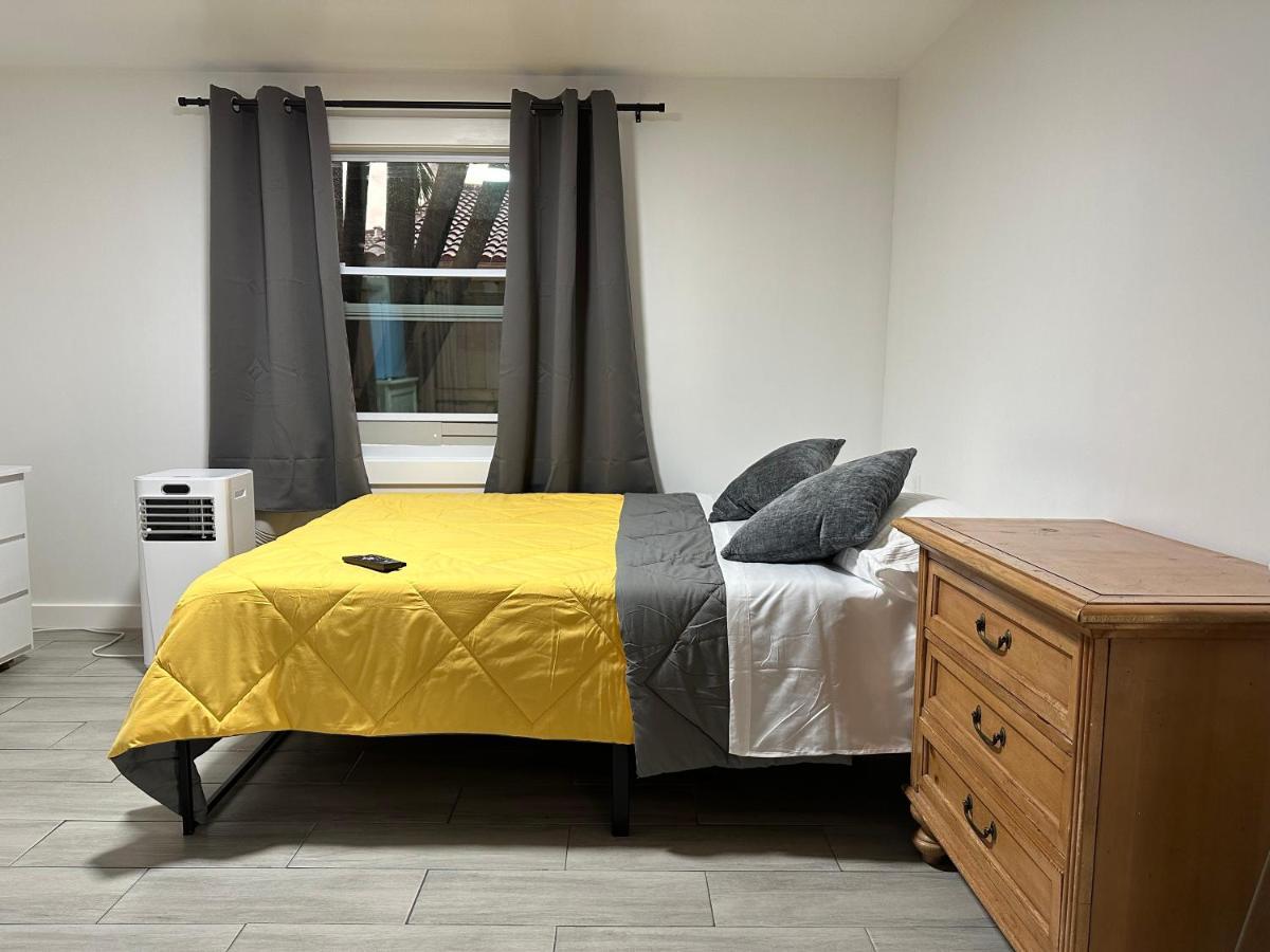 Serene Full Bed Near Dolphin Mall/Fiu Apartment Маями Екстериор снимка